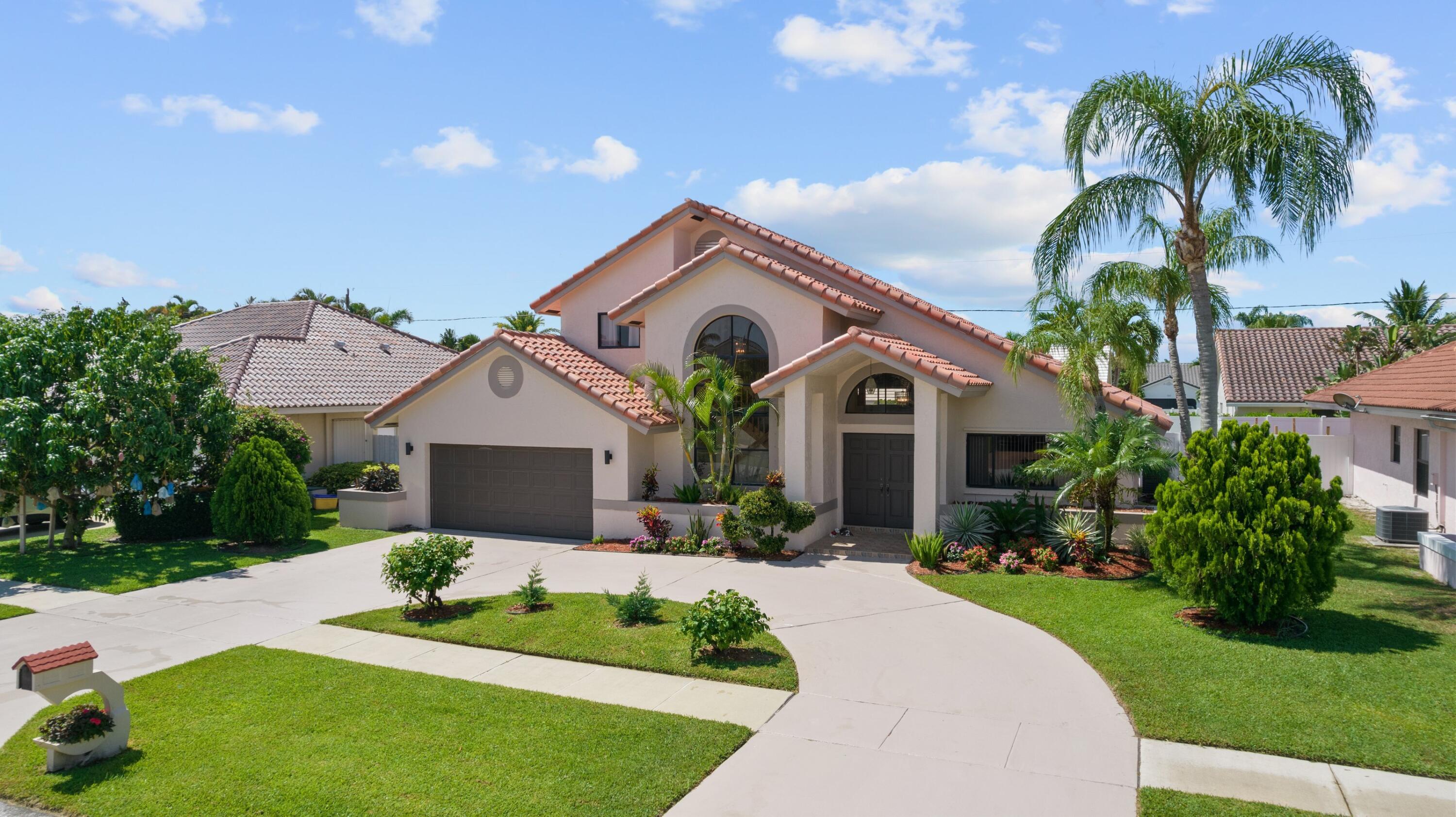 350 Prairie Rose Lane Boca Raton, FL 33487 - Photo 27 of 42 Front Exterior