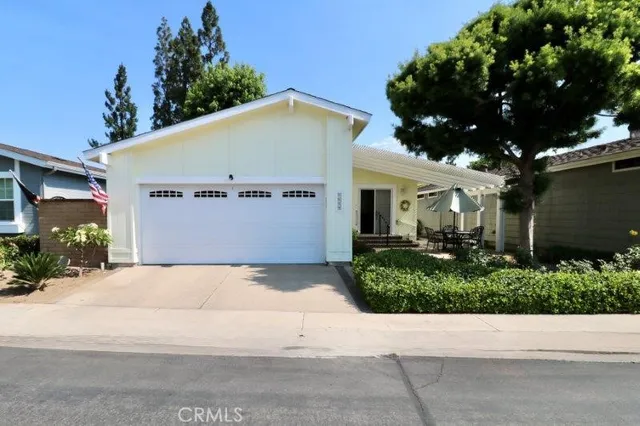 $398,700 | 1609 East Canyon Lake Avenue, Unit 137, Santa Ana, CA 92705