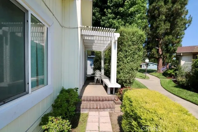 $398,700 | 1609 East Canyon Lake Avenue, Unit 137, Santa Ana, CA 92705