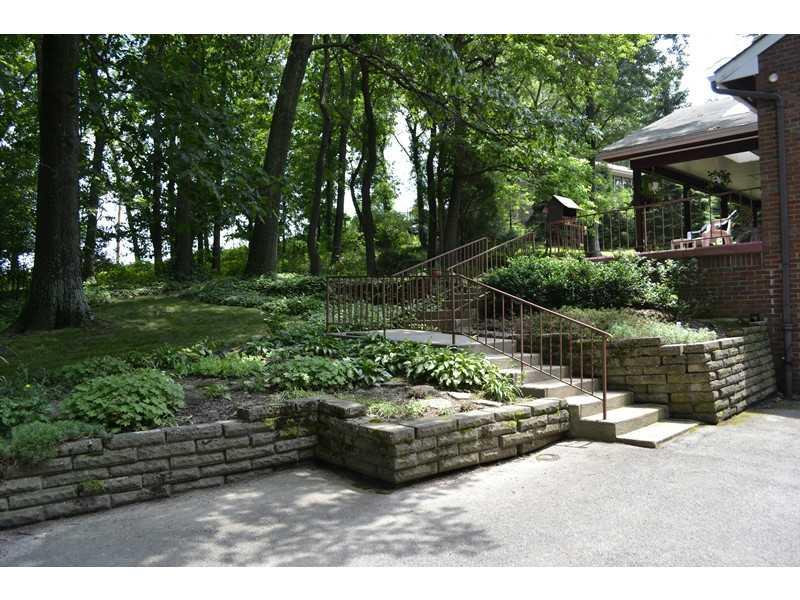 8270 Fox Ridge Road Pittsburgh, PA 15237 - Photo 20 of 25 Yard/Garden.