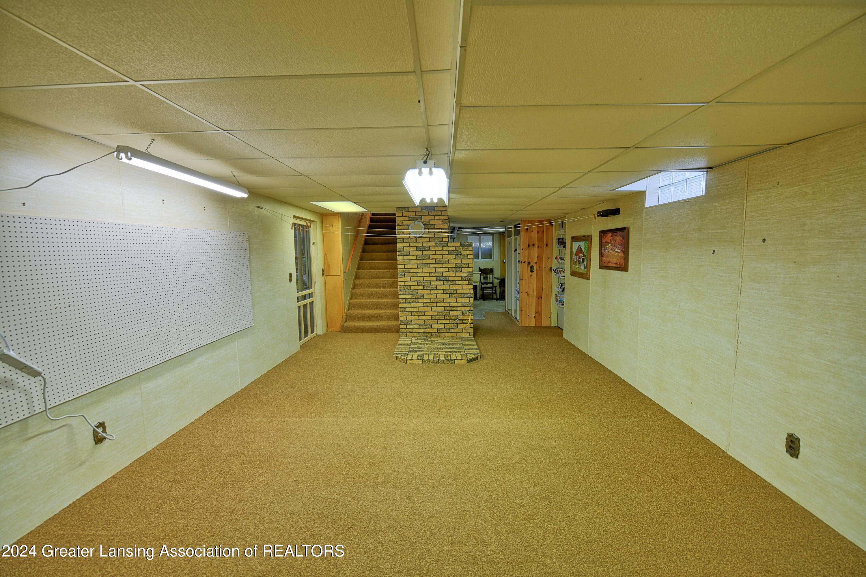 15027 West Cutler Road Portland, MI 48875 - Photo 20 of 65 Rec room