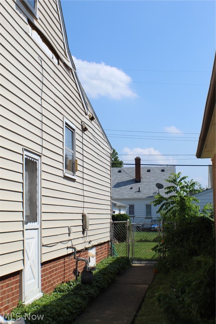 5411 Ridgewood Avenue Parma, OH 44129 - Photo 24 of 27 Fenced, perfect for pooch!