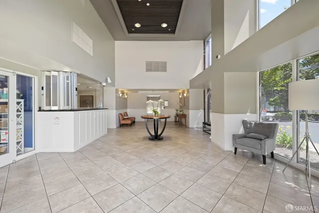 $579,000 | 6400 Christie Avenue, Unit 5201, Emeryville, CA 94608
