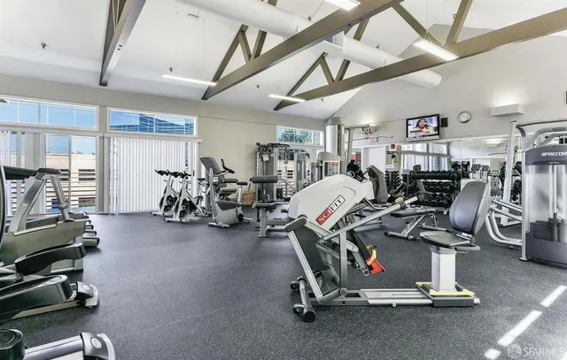 $579,000 | 6400 Christie Avenue, Unit 5201, Emeryville, CA 94608