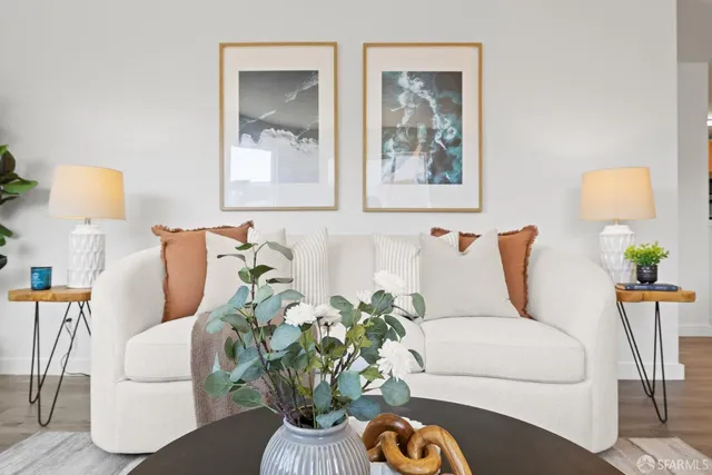 $579,000 | 6400 Christie Avenue, Unit 5201, Emeryville, CA 94608