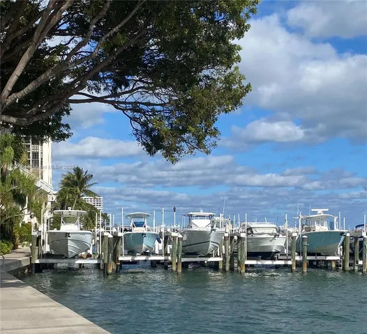 $470,000 | 1925 Brickell Avenue, Unit 1403, Miami, FL 33129