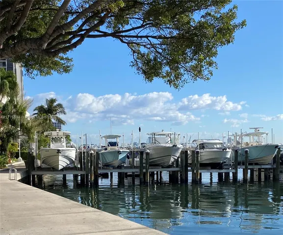 $470,000 | 1925 Brickell Avenue, Unit 1403, Miami, FL 33129