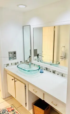 $470,000 | 1925 Brickell Avenue, Unit 1403, Miami, FL 33129