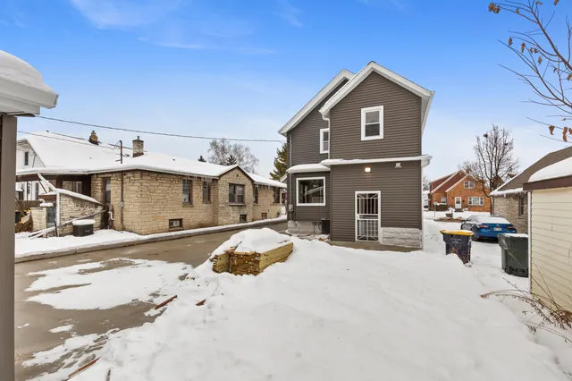 $369,900 | 2132 South 85th Street, West Allis, WI 53227