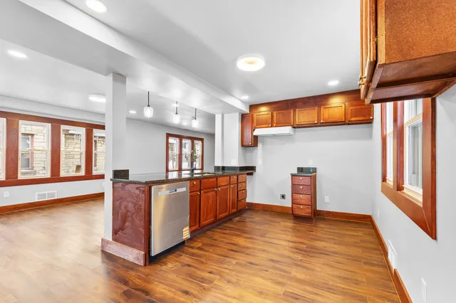 $369,900 | 2132 South 85th Street, West Allis, WI 53227