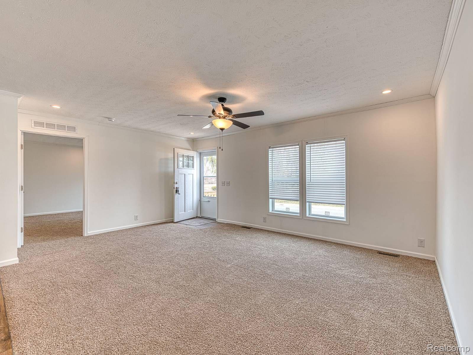 33151 Fort Road Rockwood, MI 48173 - Photo 12 of 25 Gallery Image 12