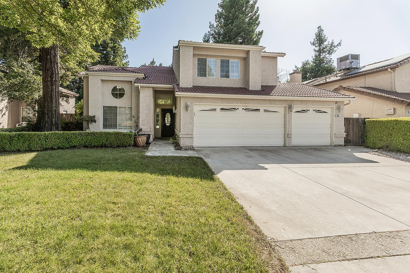 837 East Buckhill Road Fresno, CA 93720 - Photo 1 of 55