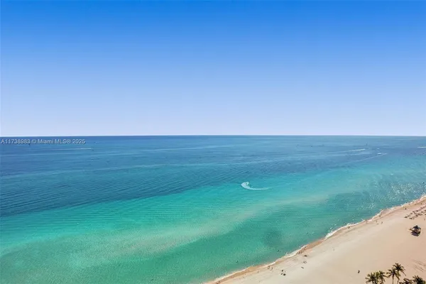$41,500 | 18501 Collins Avenue, Unit 2704, Sunny Isles Beach, FL 33160