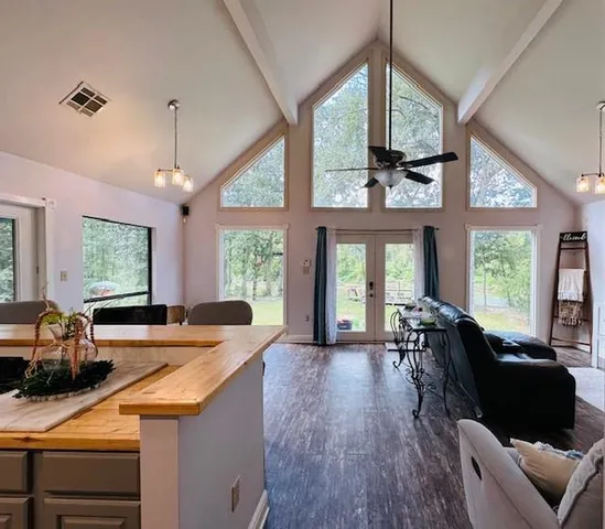 $2,200 | 23705 Fletcher Isle, Ponchatoula, LA 70454