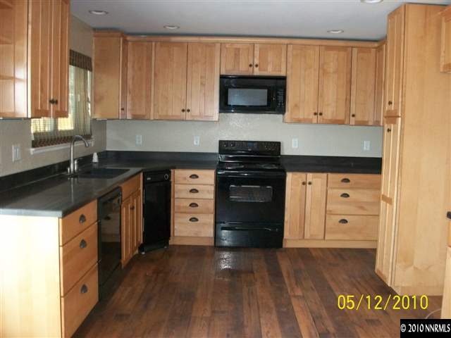 10020 Timberwolf Drive Reno, NV 89523 - Photo 5 of 9 Photo 5