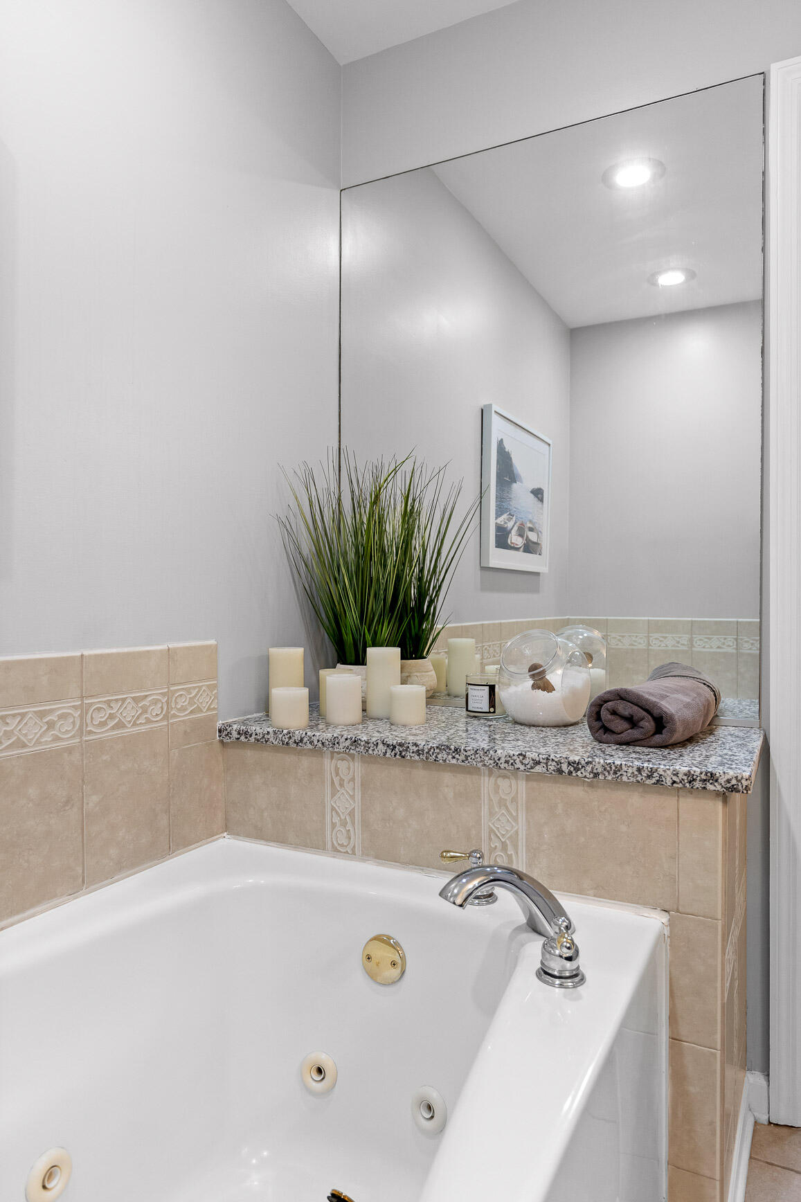 243 Stanford Drive Flintstone, GA 30725 - Photo 25 of 44 Primary Ensuite Bathroom