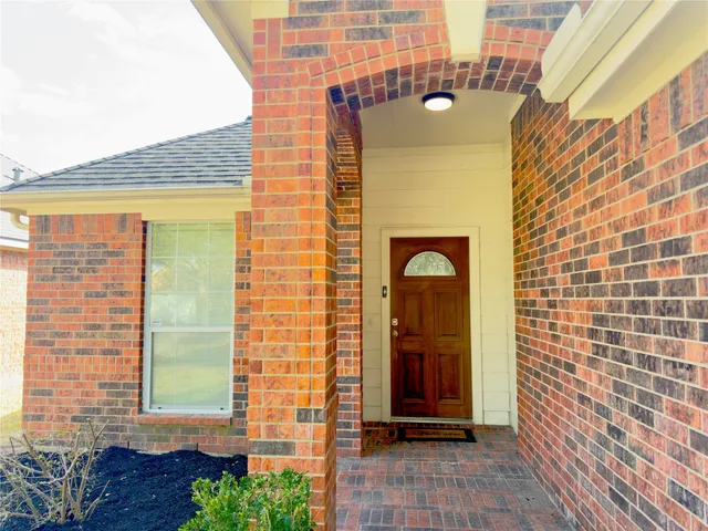 $2,000 | 11222 Overland Trail Drive, Richmond, TX 77406