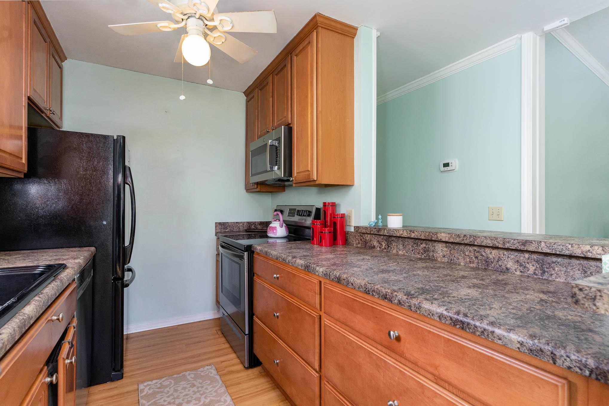 806 Main Sail Court Murrells Inlet, SC 29576 - Photo 8 of 38