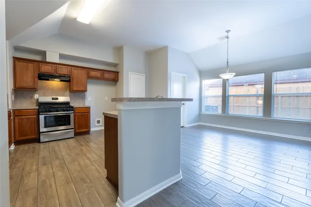 $1,900 | 4814 Kleinway Drive, Houston, TX 77066