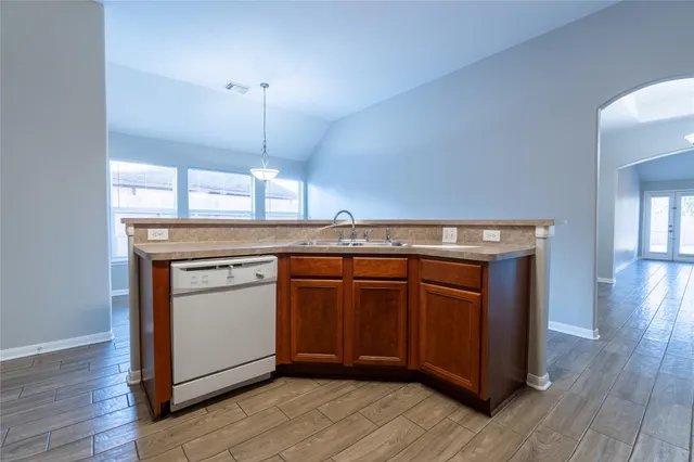 $1,900 | 4814 Kleinway Drive, Houston, TX 77066