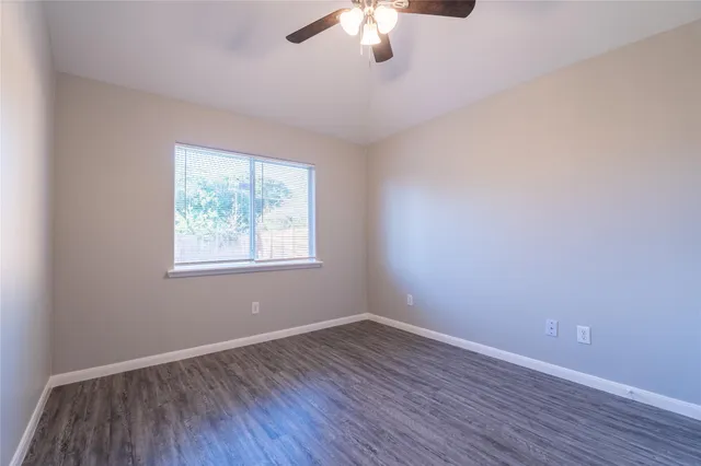 $1,900 | 4814 Kleinway Drive, Houston, TX 77066