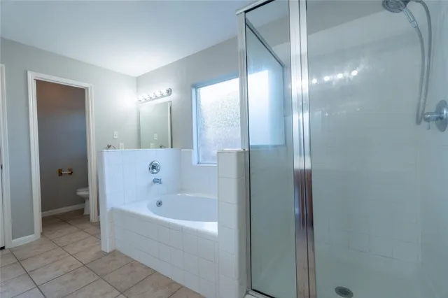 $1,900 | 4814 Kleinway Drive, Houston, TX 77066