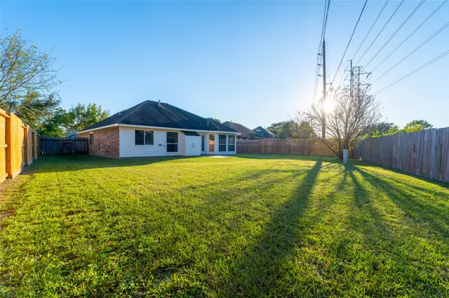 $1,900 | 4814 Kleinway Drive, Houston, TX 77066