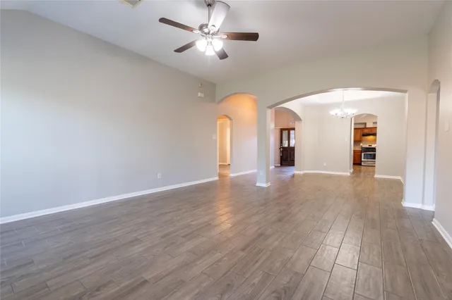 $1,900 | 4814 Kleinway Drive, Houston, TX 77066