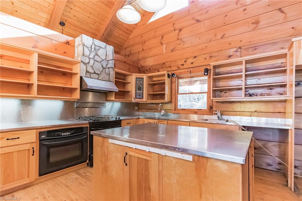 170 Wild Turkey Road Boone, NC 28607 - Photo 8 of 19 Gallery Image 8