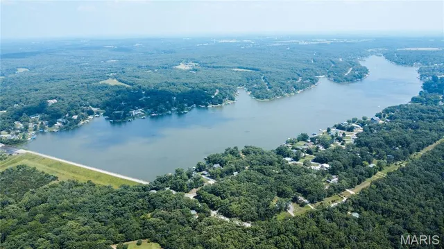 $3,950 | 1117 Pawnee Drive, Cuba, MO 65453