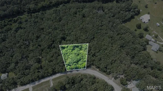 $3,950 | 1117 Pawnee Drive, Cuba, MO 65453