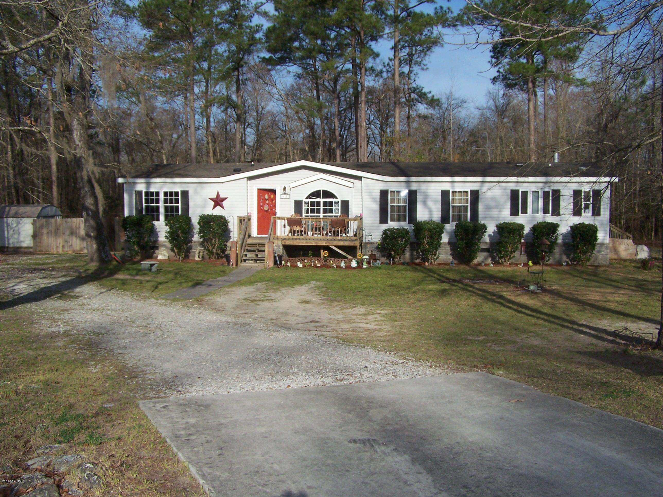 615 Ardmore Road Rocky Point, NC 28457 - Photo 2 of 22 100_5130