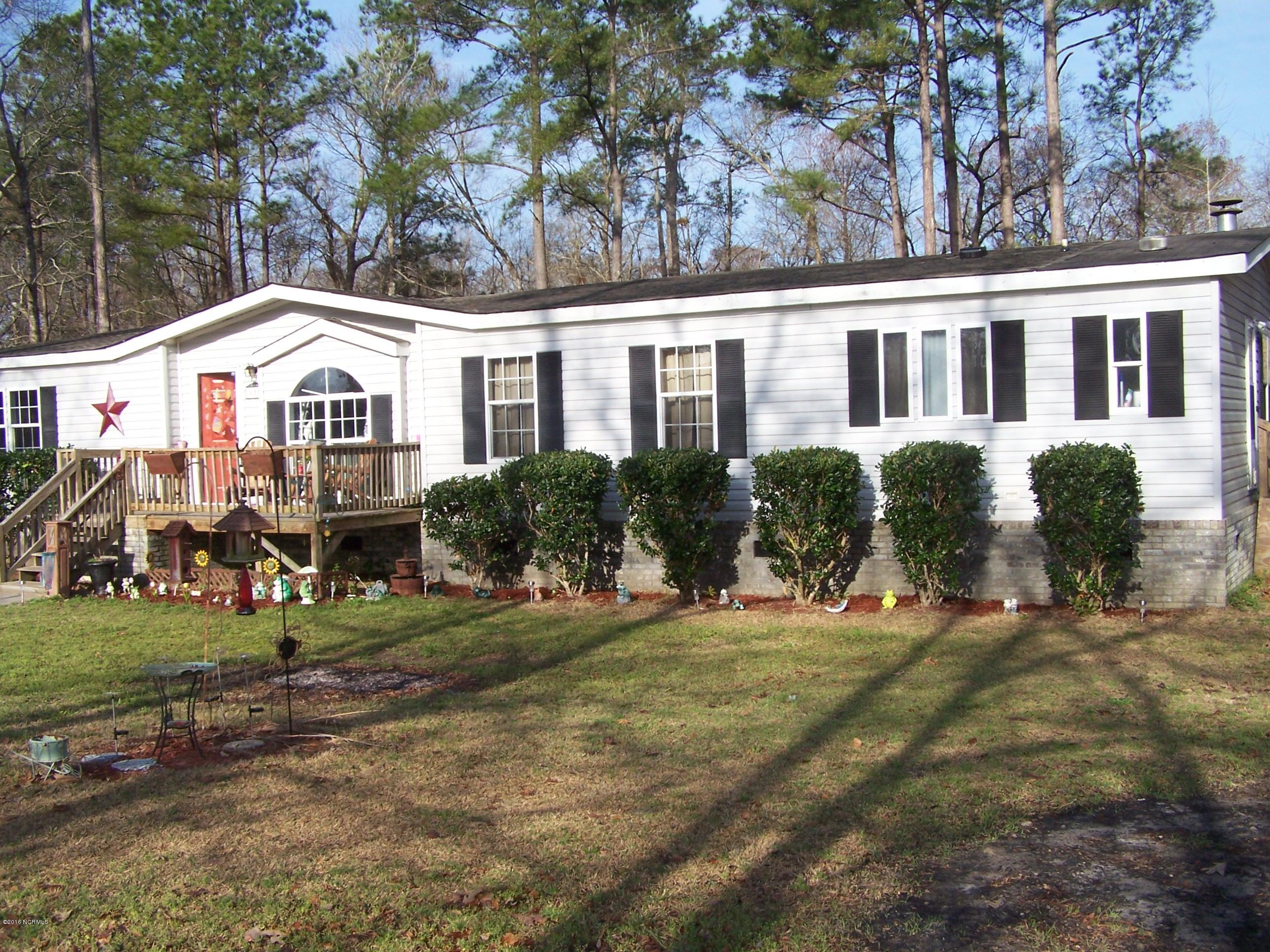 615 Ardmore Road Rocky Point, NC 28457 - Photo 4 of 22 100_5135