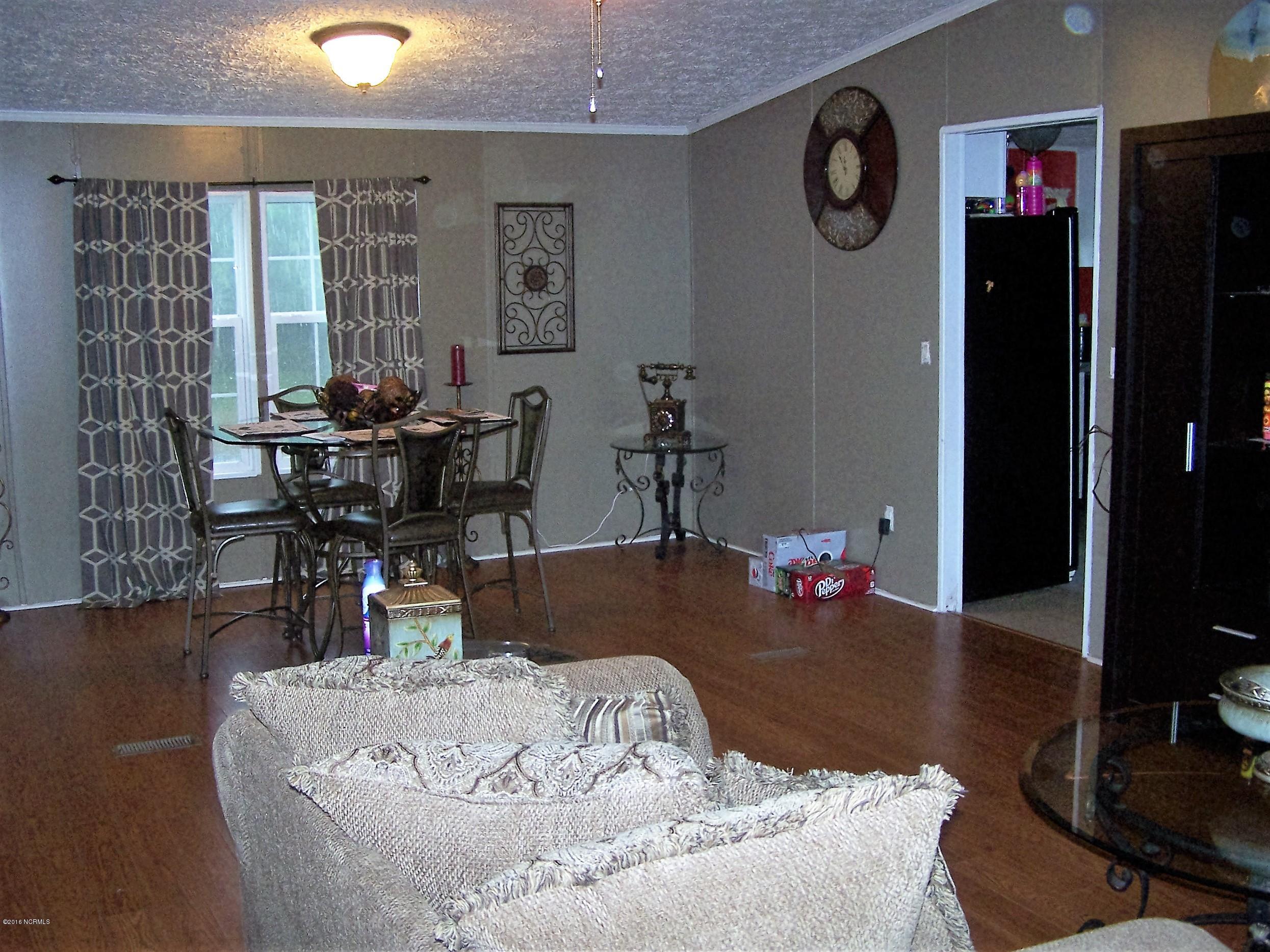 615 Ardmore Road Rocky Point, NC 28457 - Photo 7 of 22 Gallery Image 7