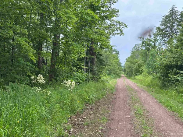$165,000 | 484 (aka Camp, Wakefield, MI 49968