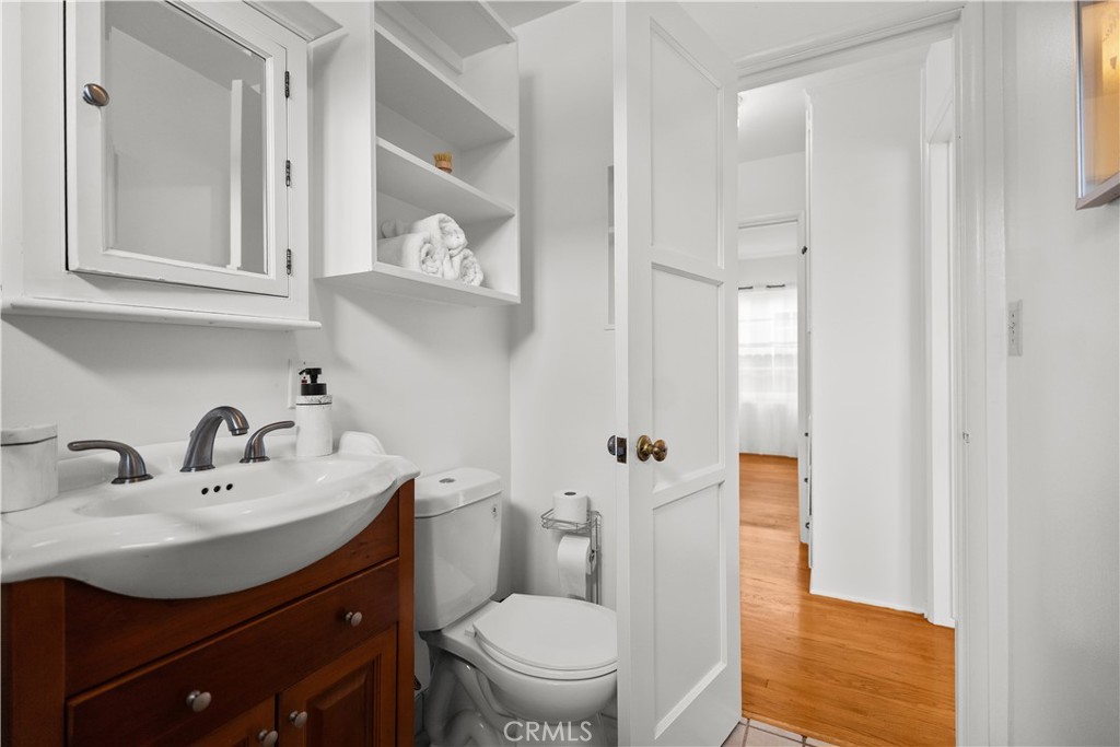 12048 Braddock Drive Culver City, CA 90230 - Photo 11 of 18