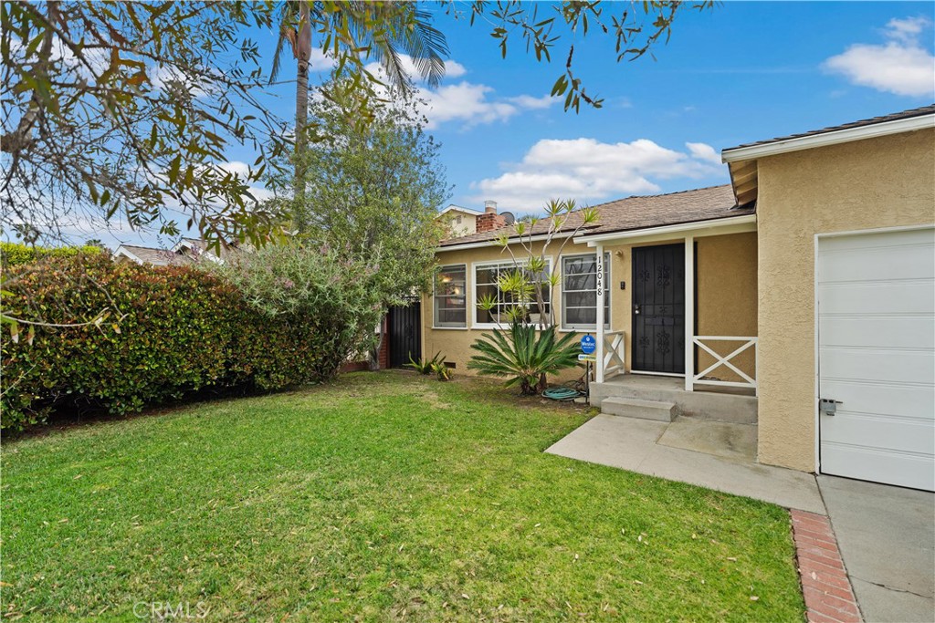 12048 Braddock Drive Culver City, CA 90230 - Photo 2 of 18