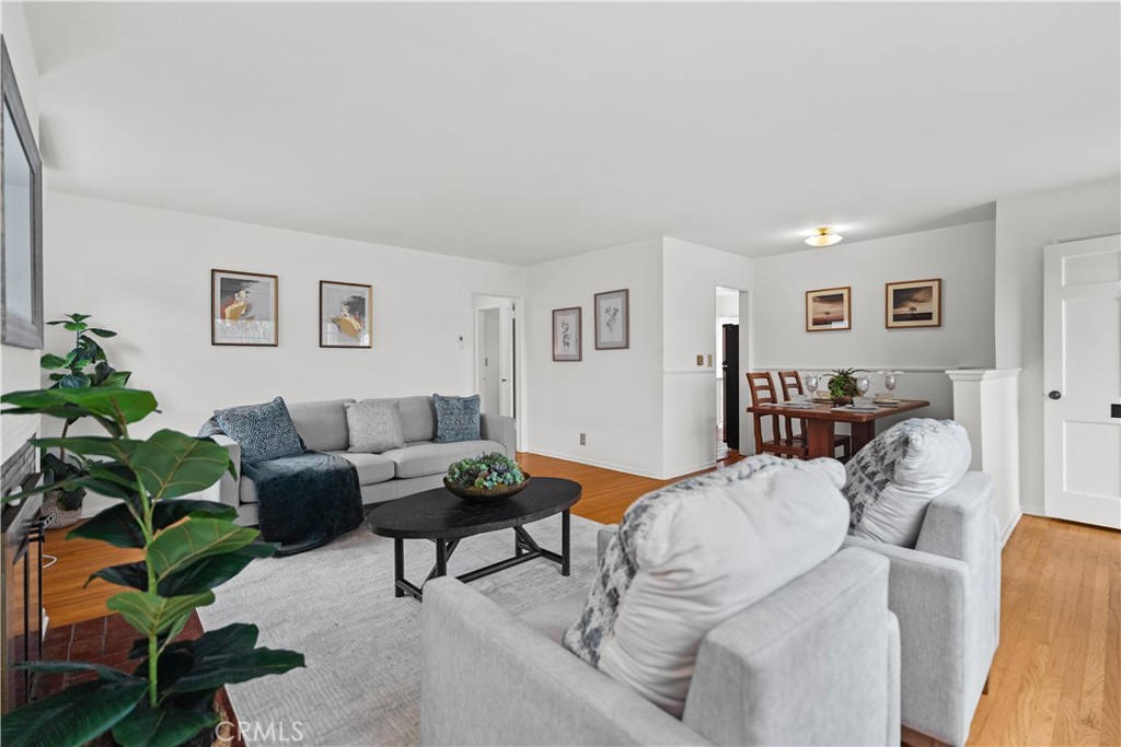 12048 Braddock Drive Culver City, CA 90230 - Photo 7 of 18