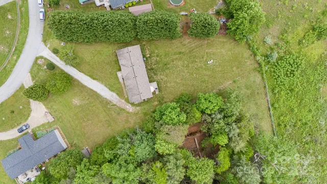 $349,999 | 37 Bittersweet Drive, Hendersonville, NC 28792