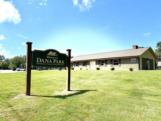 $349,999 | 37 Bittersweet Drive, Hendersonville, NC 28792