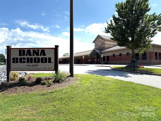 $349,999 | 37 Bittersweet Drive, Hendersonville, NC 28792