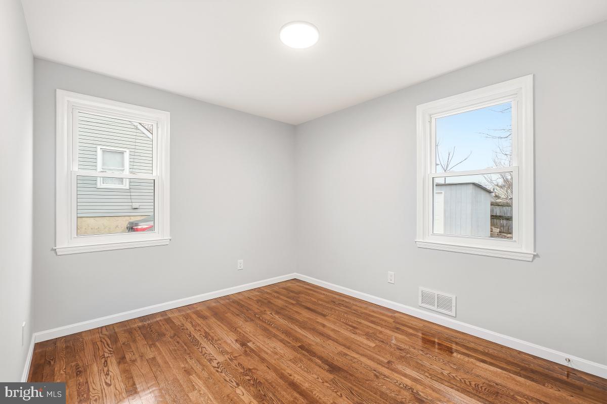 30 3rd Avenue Halethorpe, MD 21227 - Photo 15 of 30 Bedroom x 1