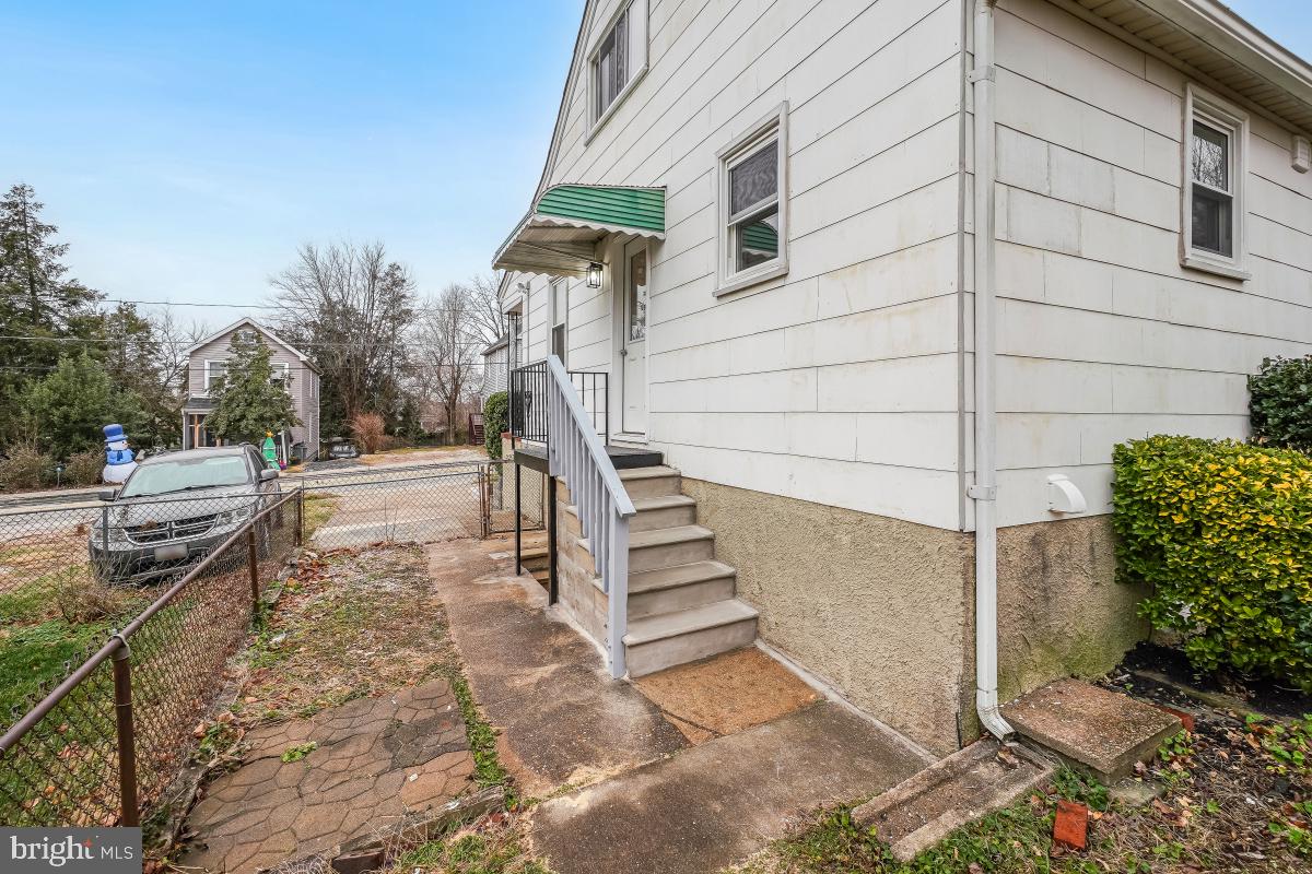 30 3rd Avenue Halethorpe, MD 21227 - Photo 27 of 30 Side View