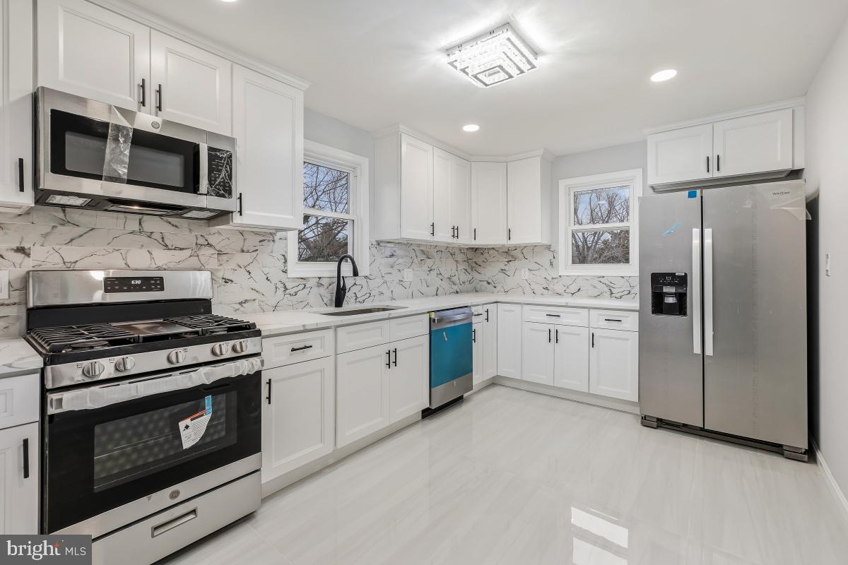 30 3rd Avenue Halethorpe, MD 21227 - Photo 10 of 30 New Kitchen