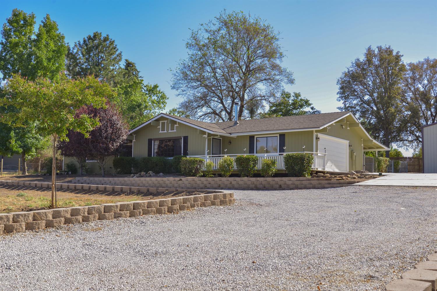 31828 Apache Road Coarsegold, CA 93614 - Photo 1 of 29 Gallery Image 1