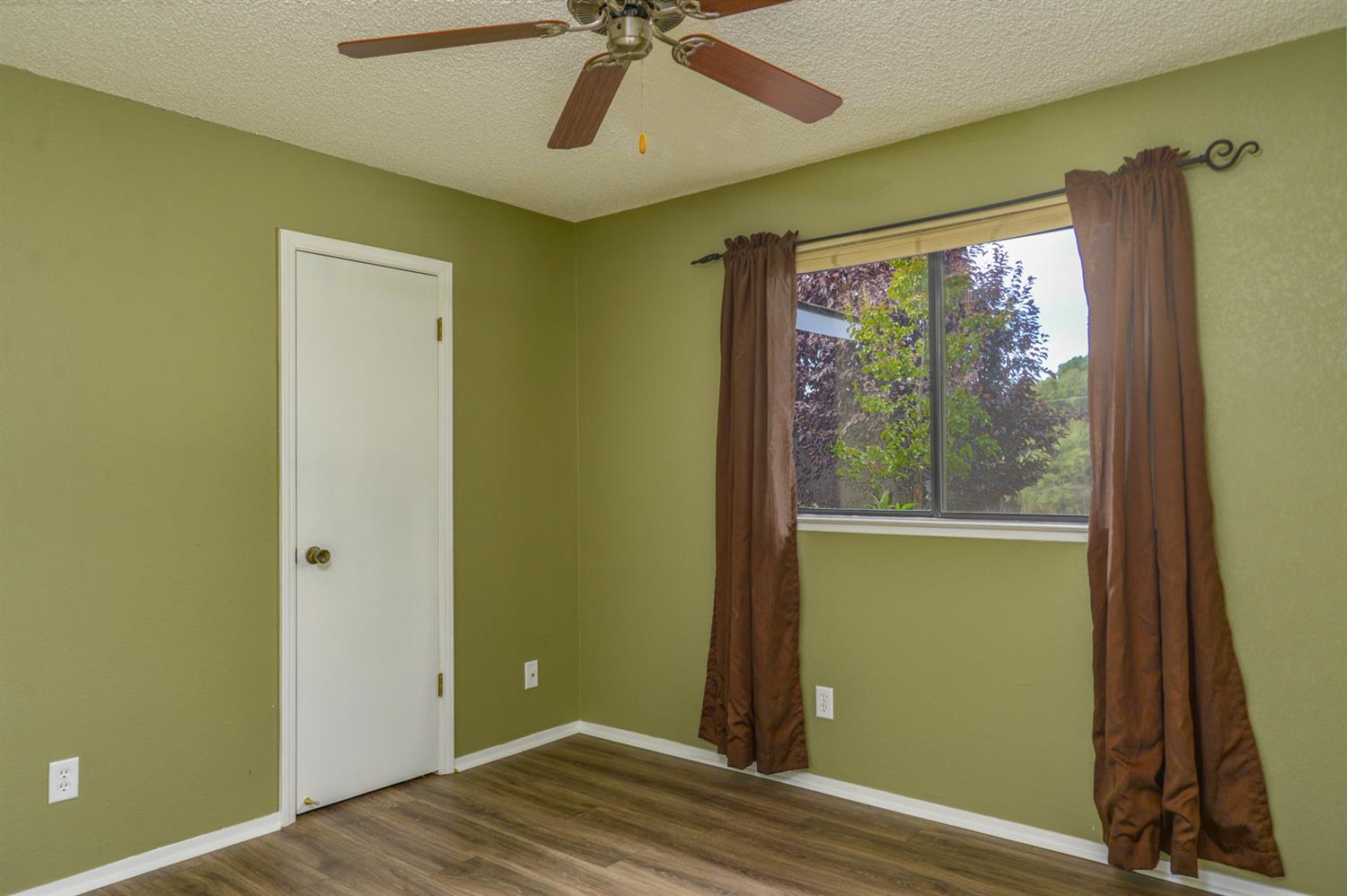 31828 Apache Road Coarsegold, CA 93614 - Photo 14 of 29 Gallery Image 14