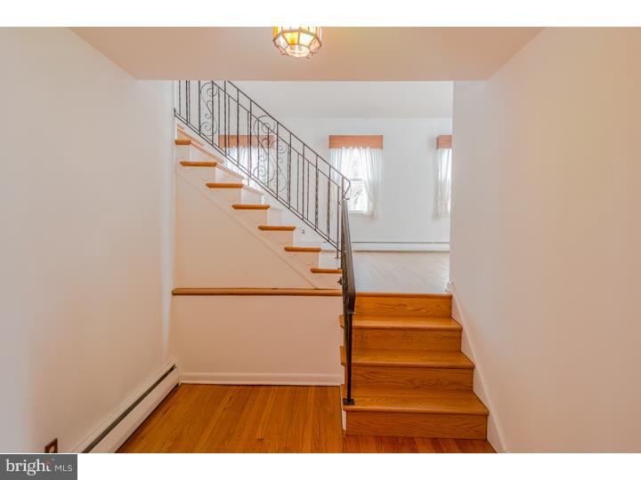 112 Brookside Road Newtown Square, PA 19073 - Photo 3 of 25