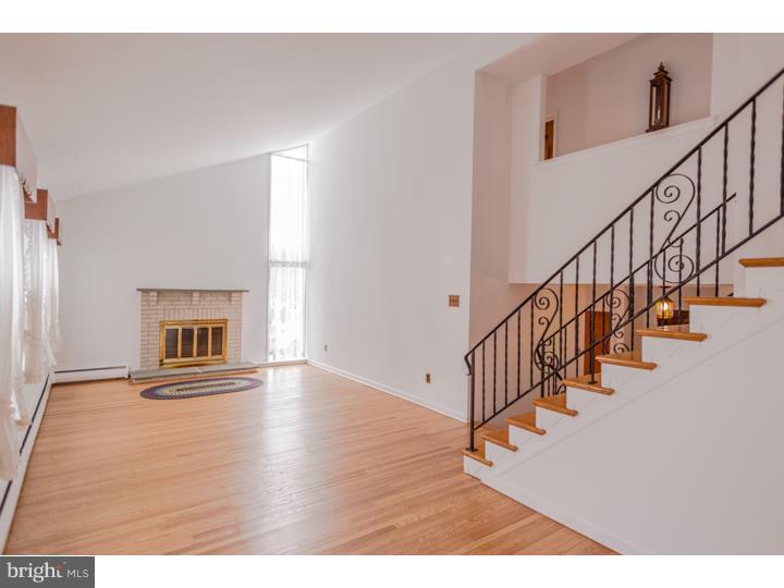 112 Brookside Road Newtown Square, PA 19073 - Photo 4 of 25