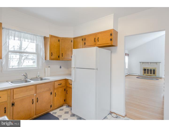 112 Brookside Road Newtown Square, PA 19073 - Photo 7 of 25