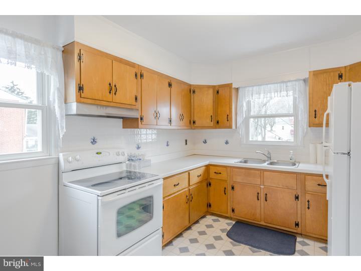 112 Brookside Road Newtown Square, PA 19073 - Photo 8 of 25